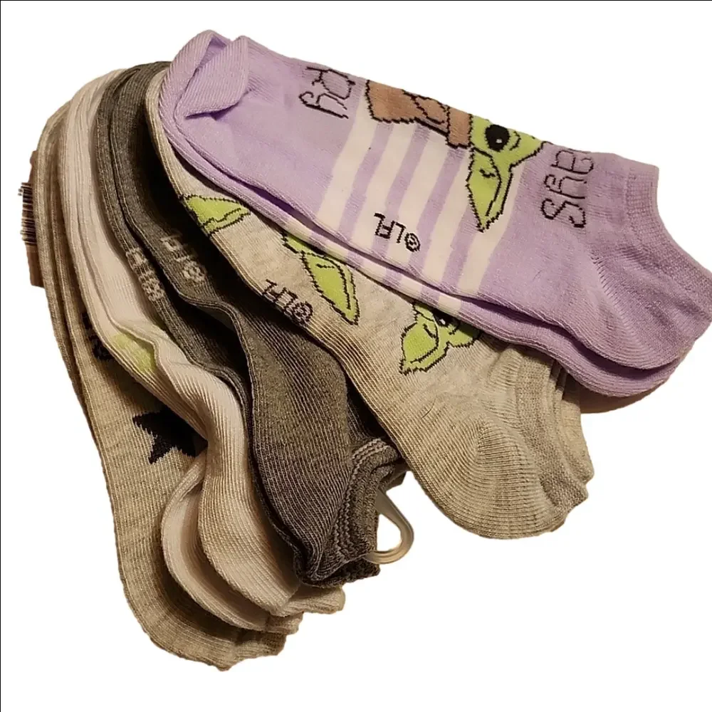 Star Wars Mandalorian No Show Socks 5 Pairs Included Size Large Shoe Size 4 10
